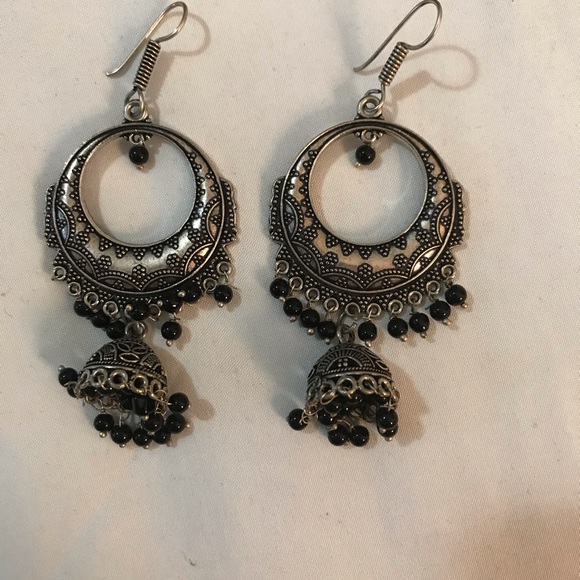 Oxidized earrings - Picture 2 of 4